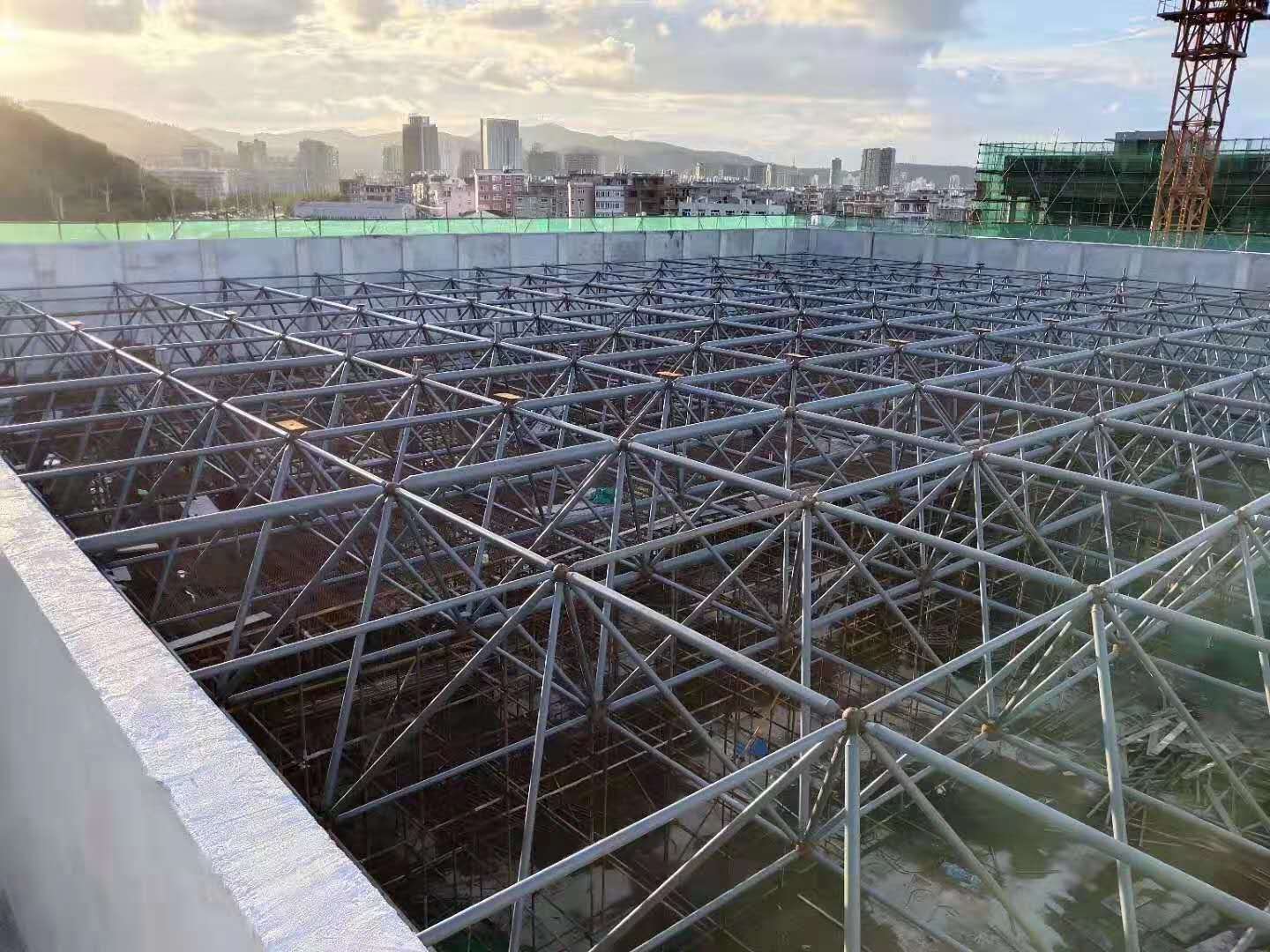 ���ܰ���